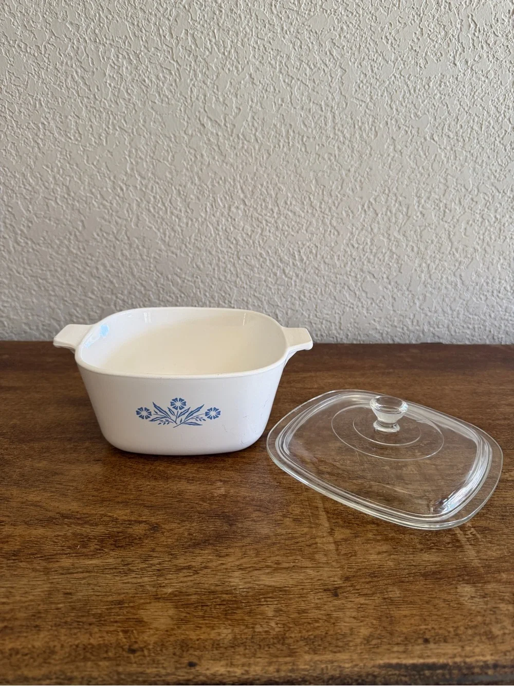 Vintage Corning Ware Lot Of 2 Square Dishes Blue Cornflower P-1 3/4B, P-43B Lid